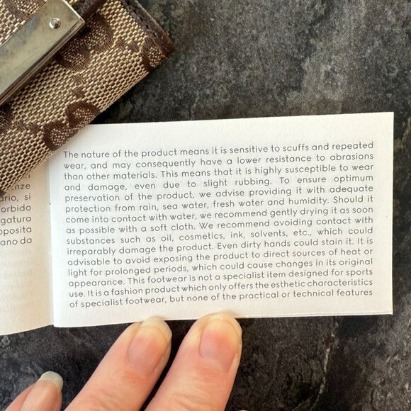 Vintage Gucci GG Canvas and Faux Leather Key Holder Wallet Serial Code Pamphlet - Picture 15 of 17